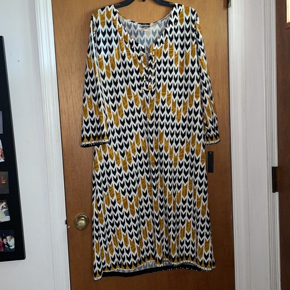 •HAANI•NWT WOMENS IVORY, BLACK & GOLD BOHO TRIBAL ARROW PRINT MIDI DRESS SIZE 2X - Picture 8 of 9